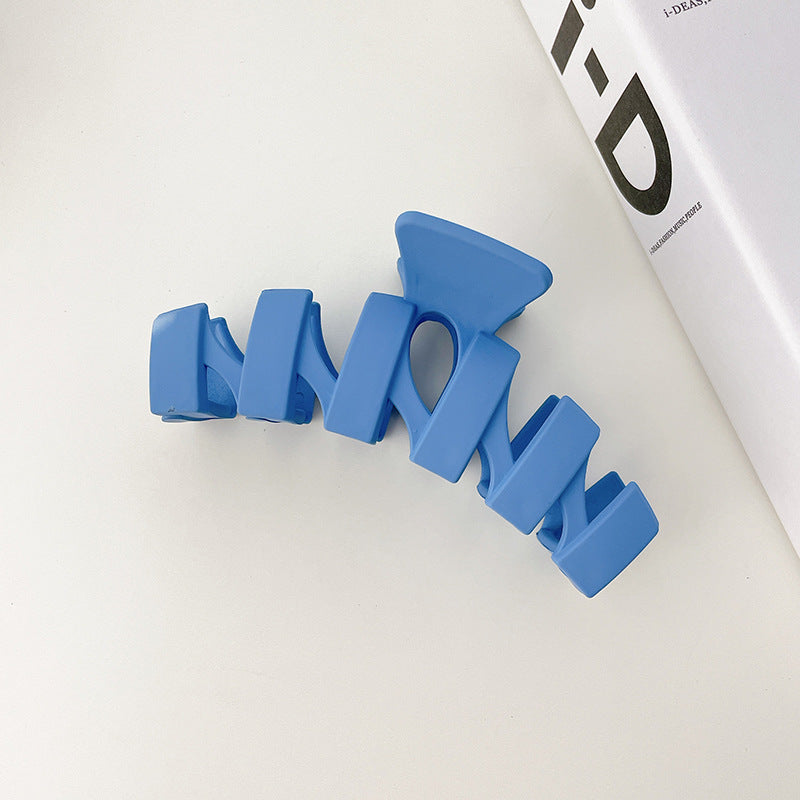 autumn and winter new hair claw resin material solid color clip back head plate hairpin dating