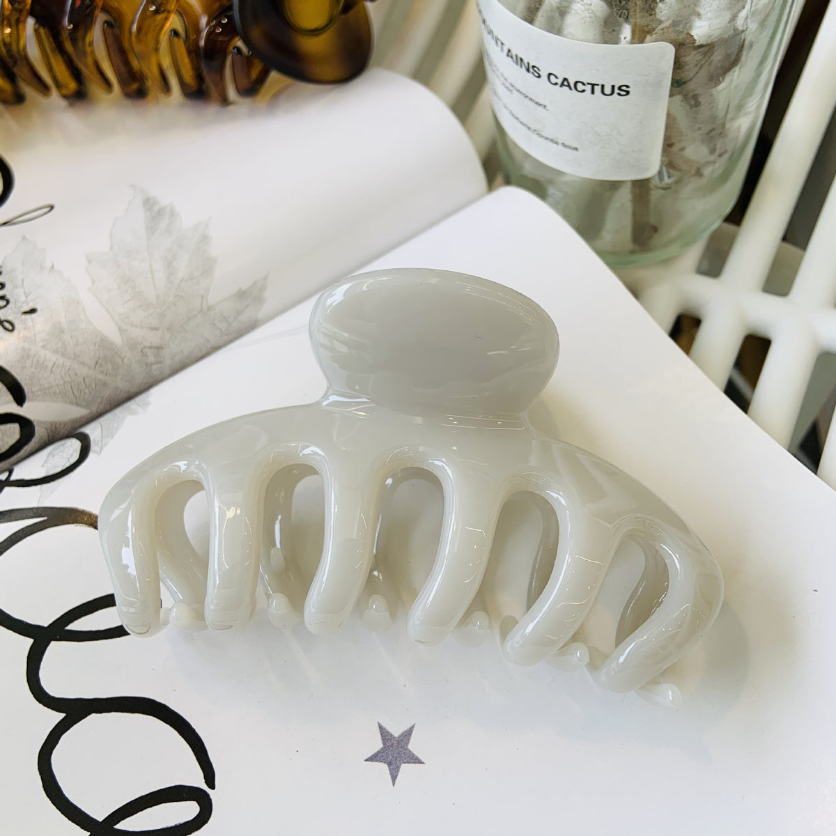 large flower hair claw