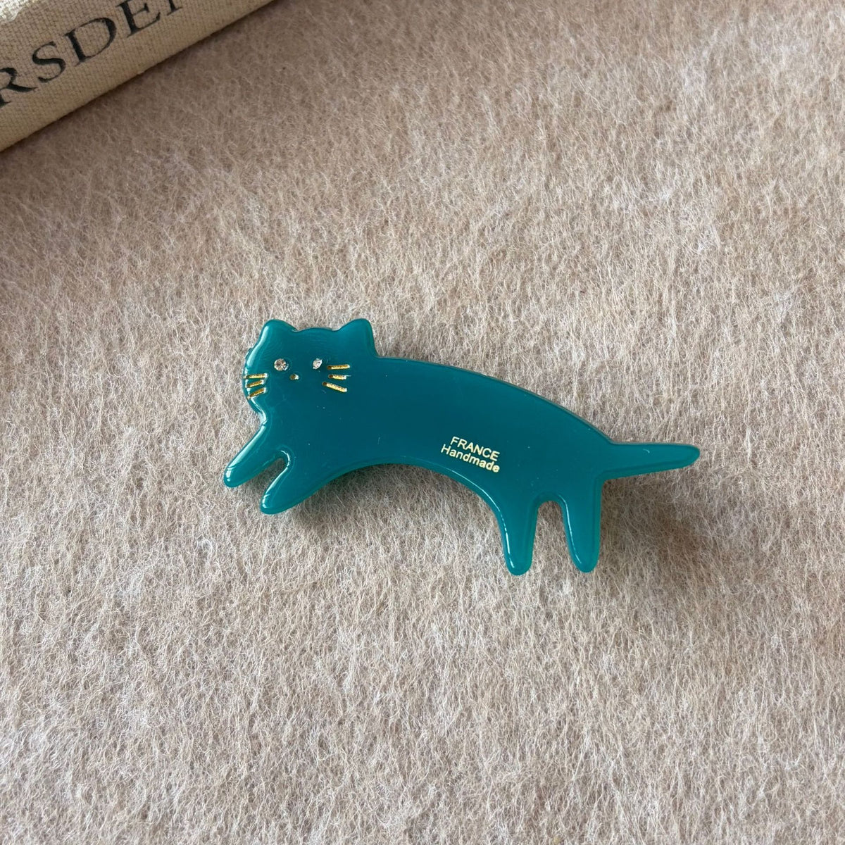 Jump Cat Hair Clip