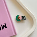 button hair clip