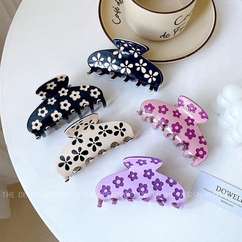 Exquisite Flower Carving Hair Claw