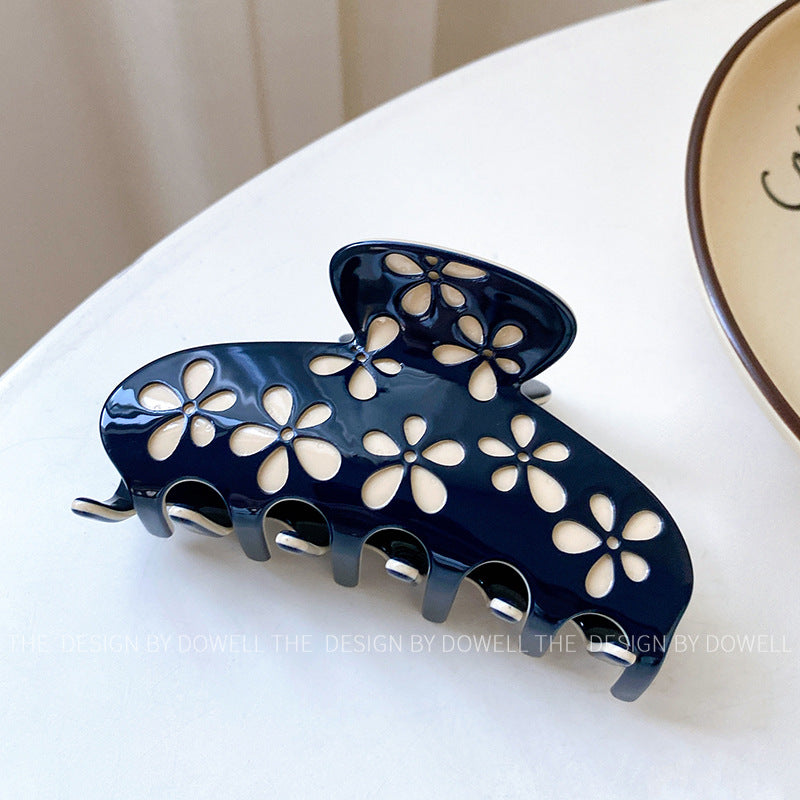 Exquisite Flower Carving Hair Claw
