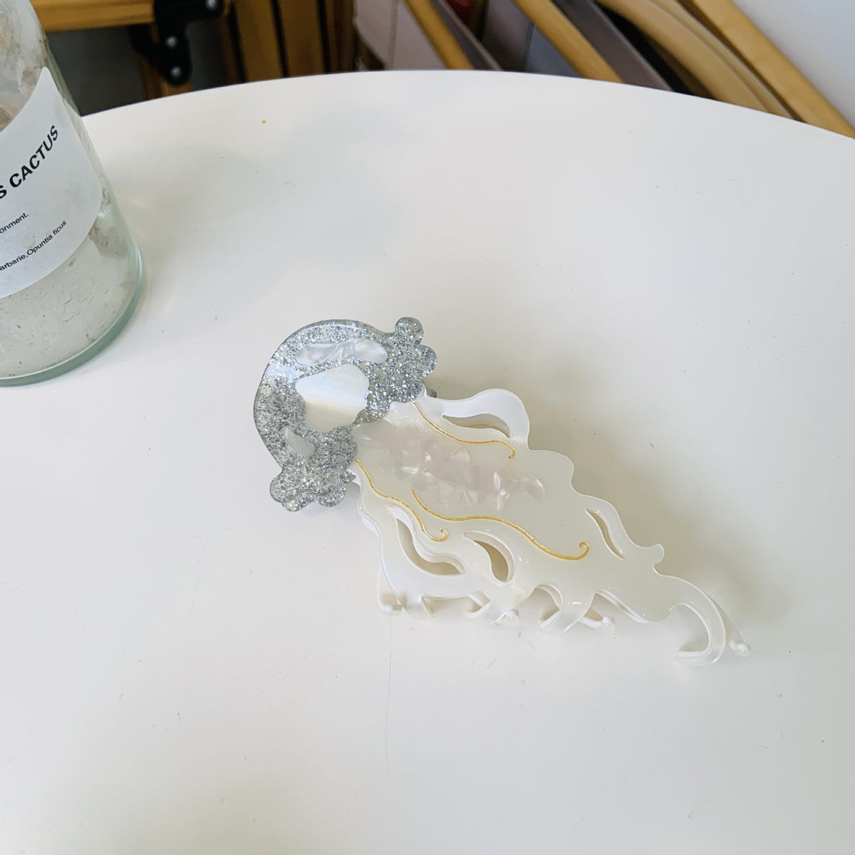 ocean jellyfish hair claw