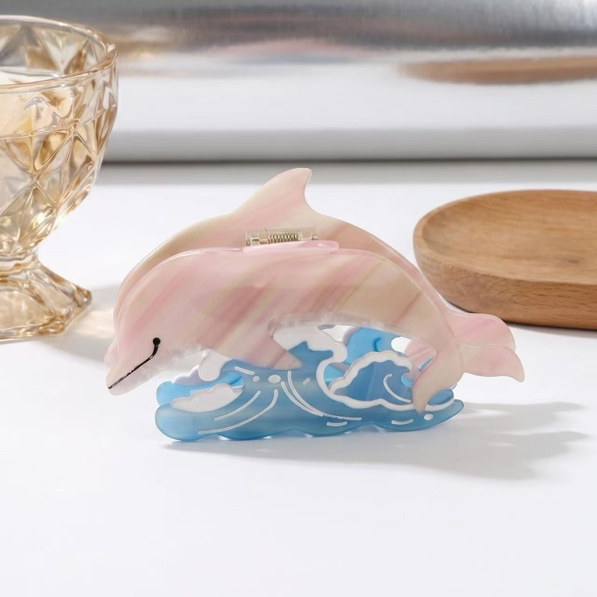marine wind dolphin hair claw