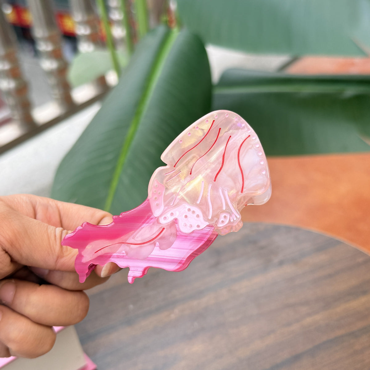 marine jellyfish sweet hair claw