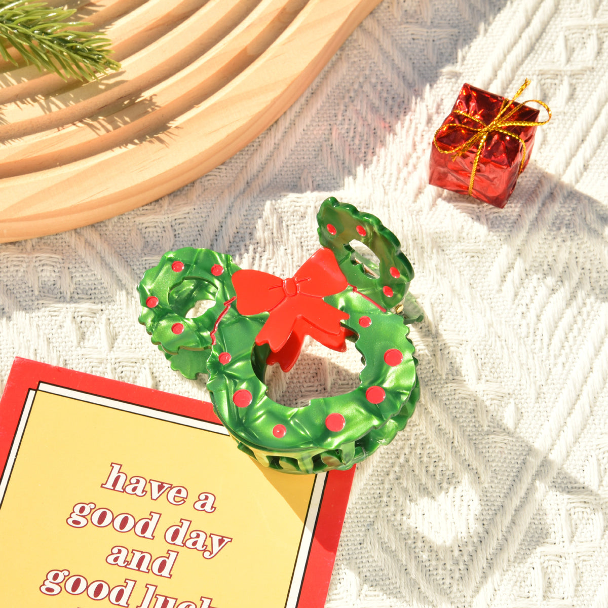 Mickey Christmas Fish Hair Claw