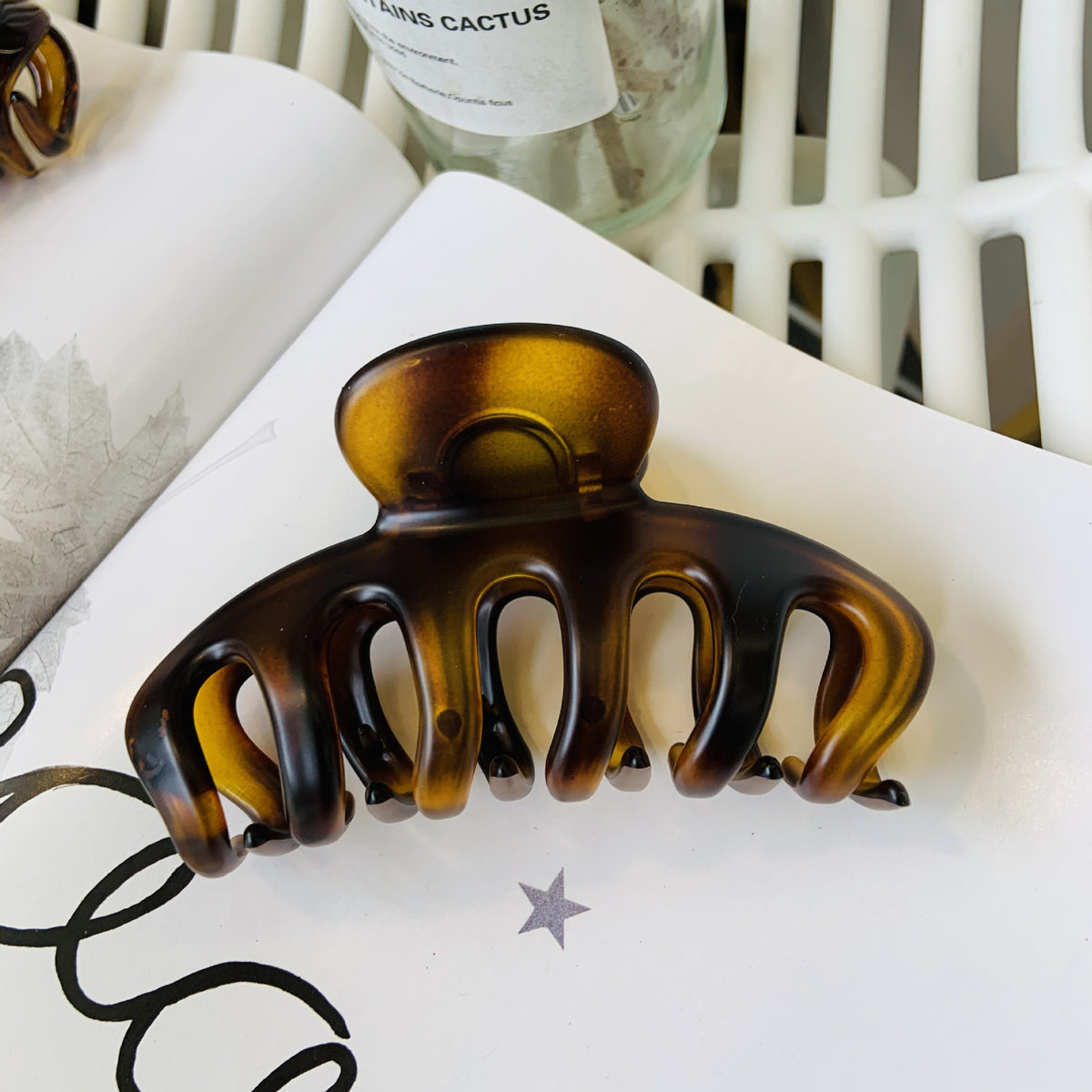 large flower hair claw