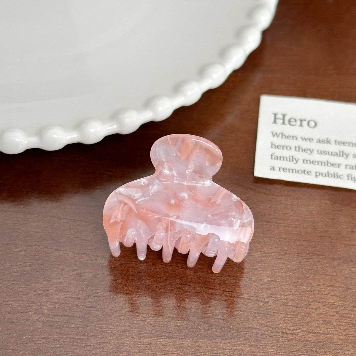 small simple hair clip