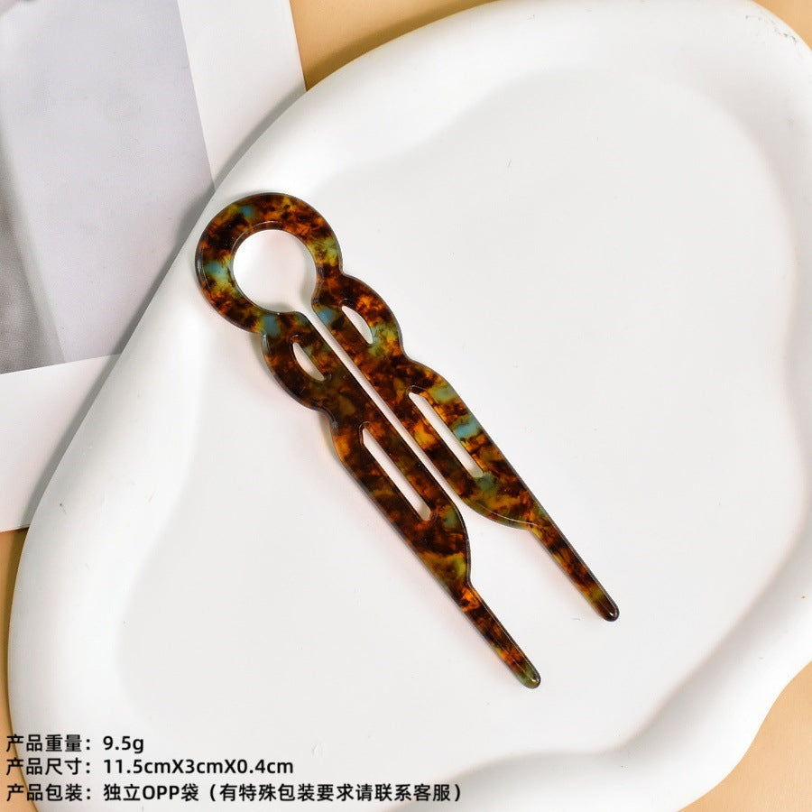 U-shaped acetic acid hairpin