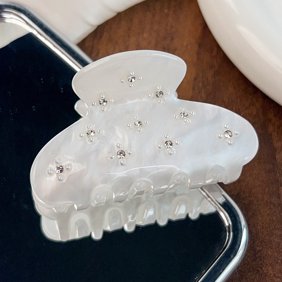 Paffia diamond hair claw