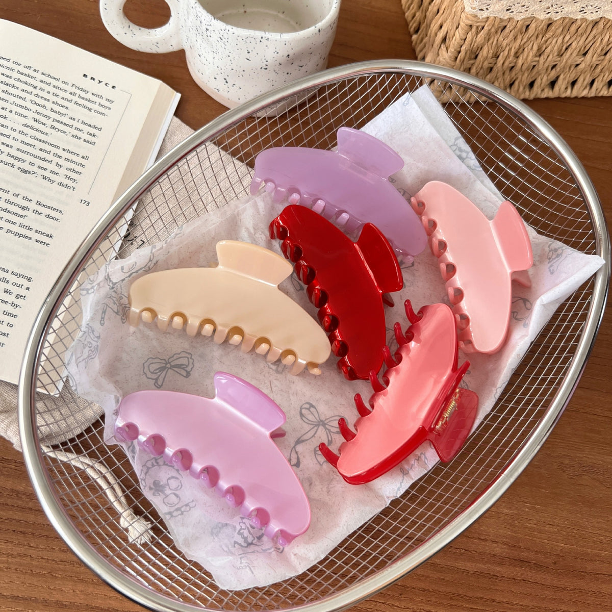 Solid color large hair claw