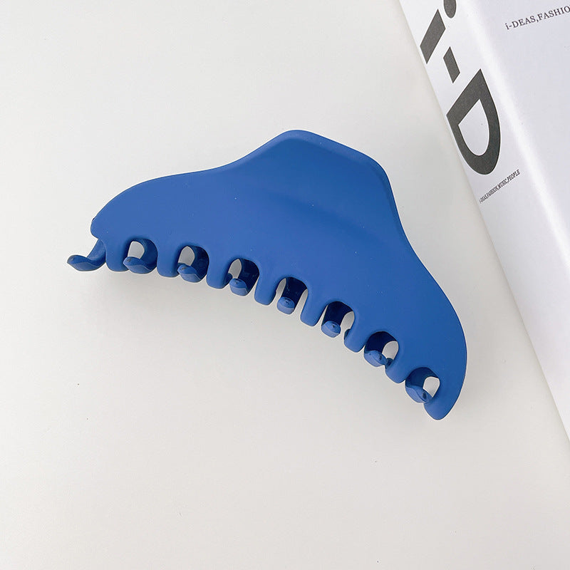 autumn and winter new hair claw resin material solid color clip back head plate hairpin dating