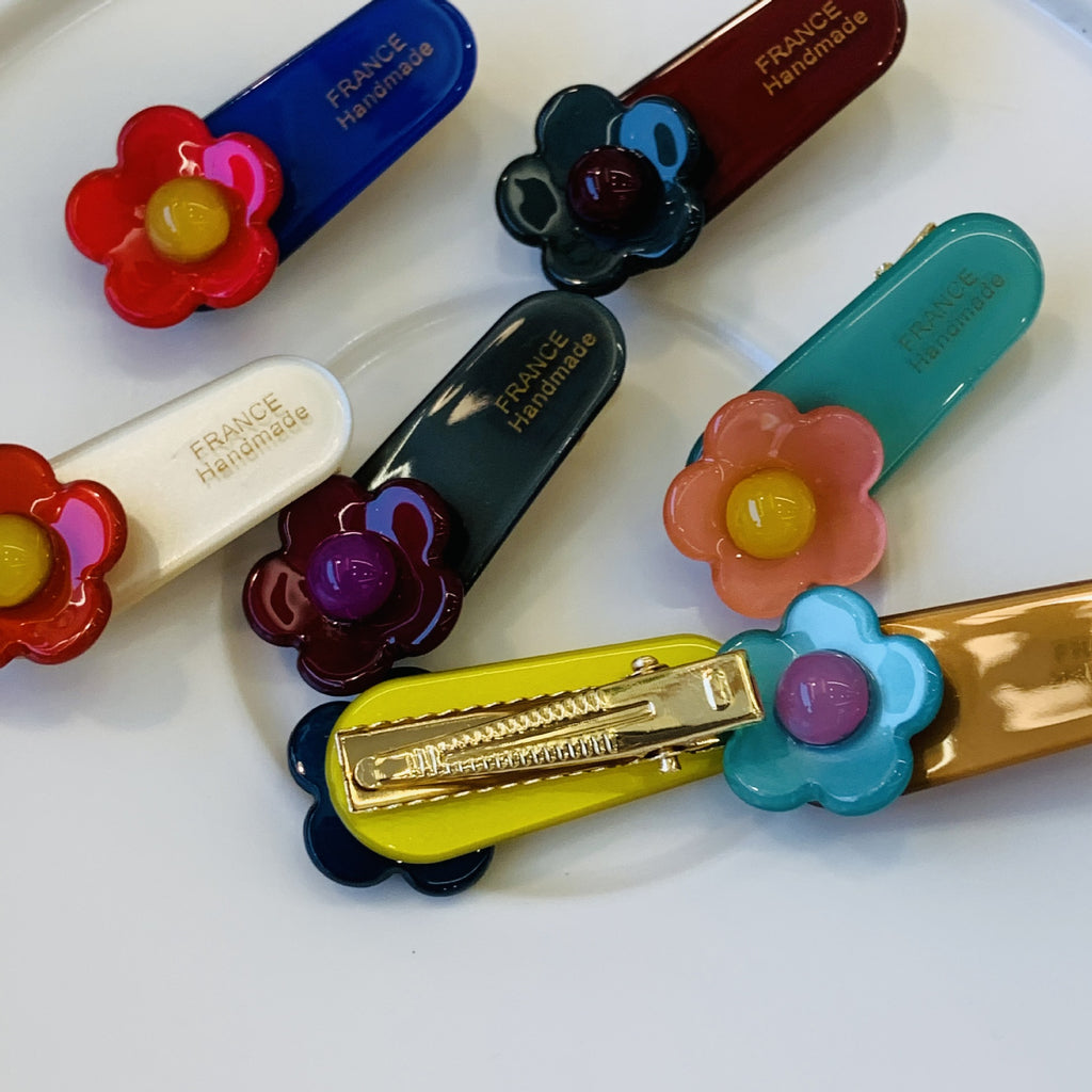 small flower hair clip