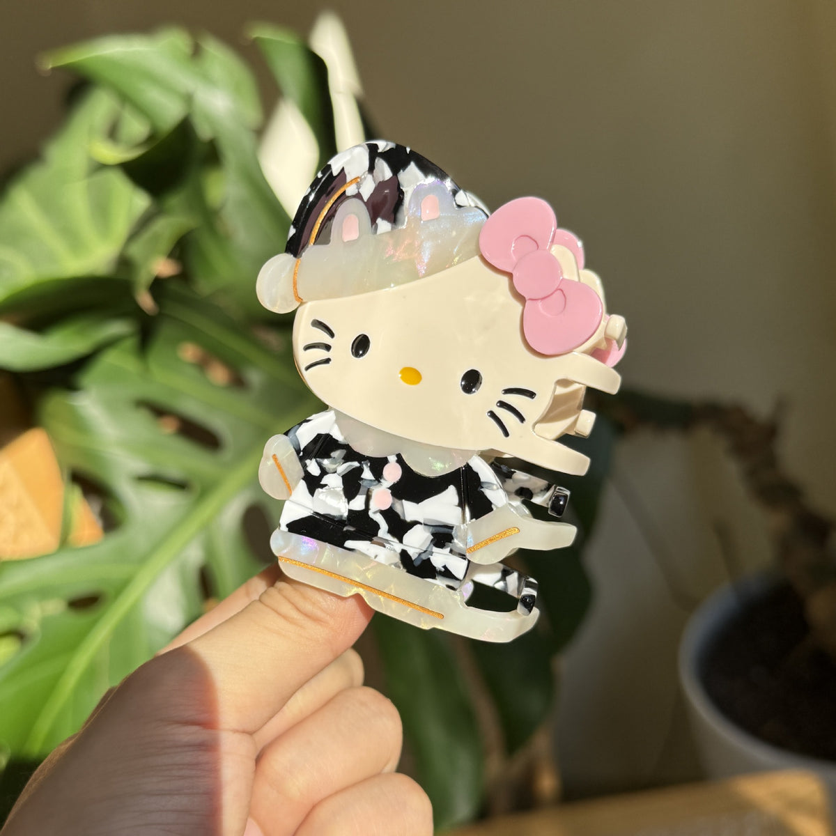 hello kitty hair claw