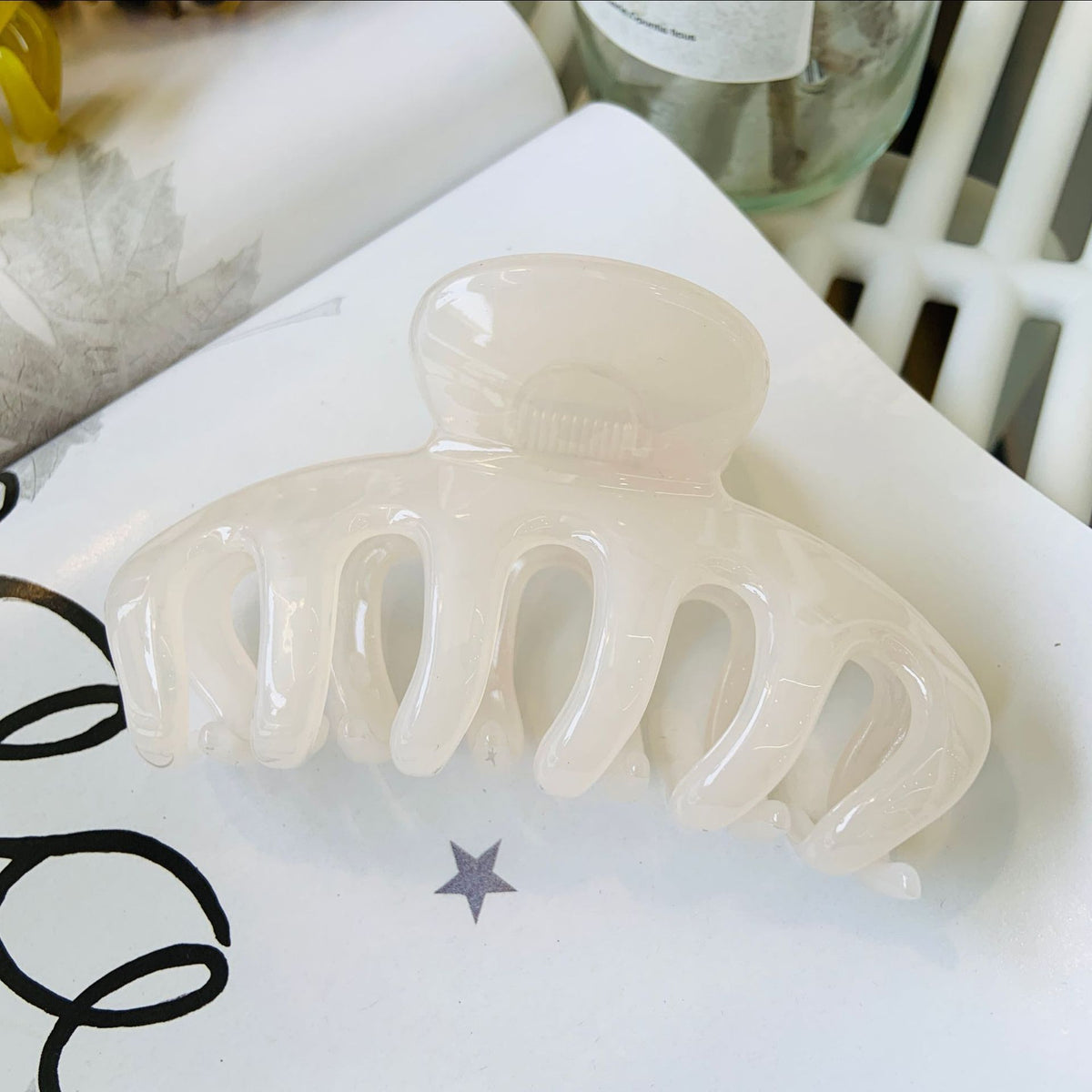large flower hair claw