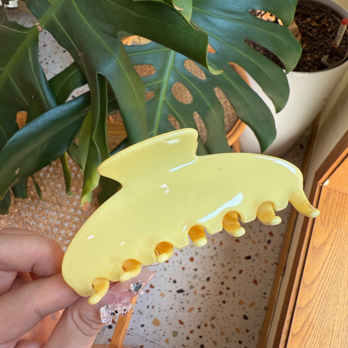 y2k pure color hair claw