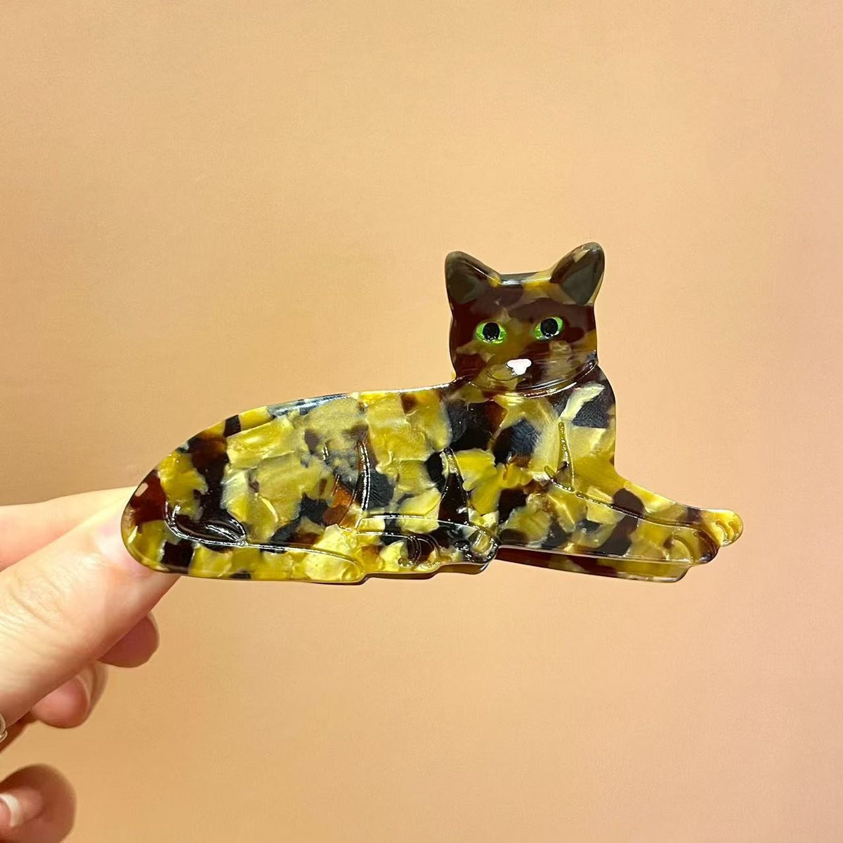 animal cat hair claw