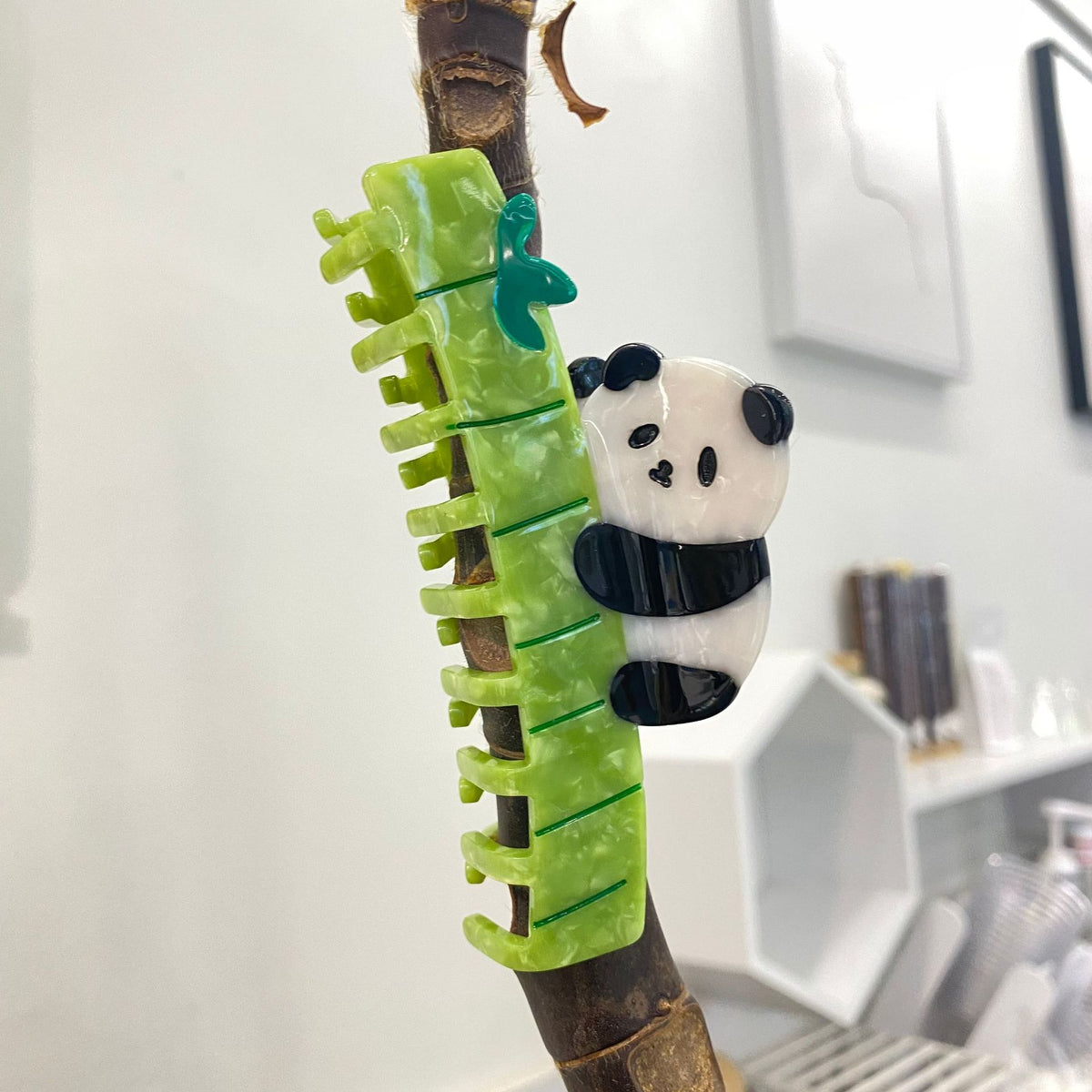 panda animal hair claw