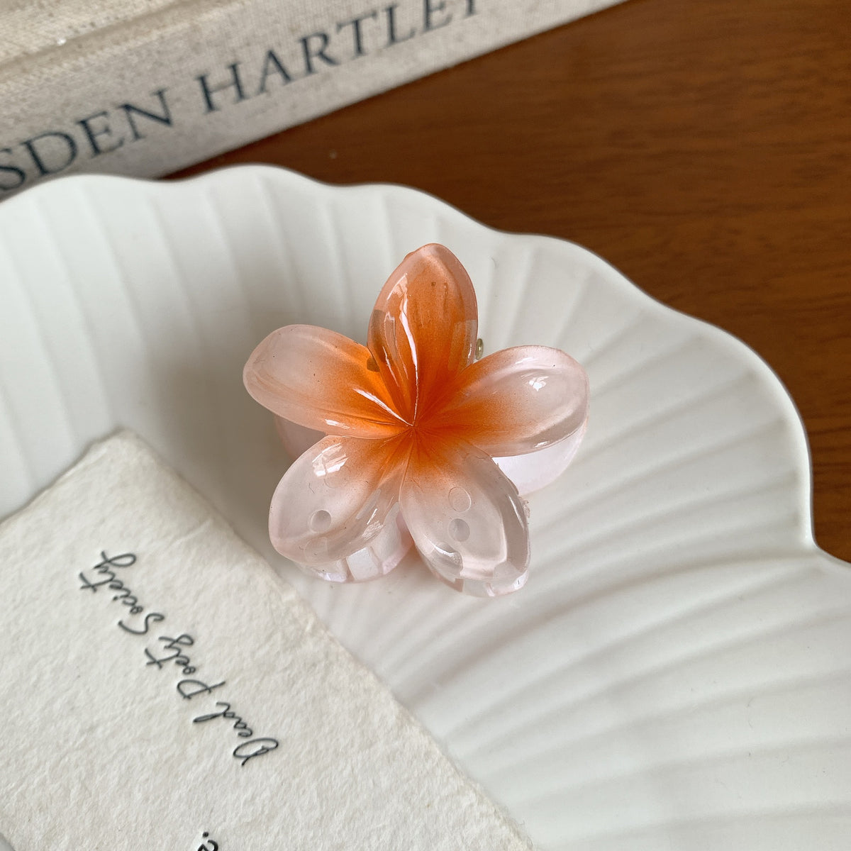 Egg Flower Hair Claw