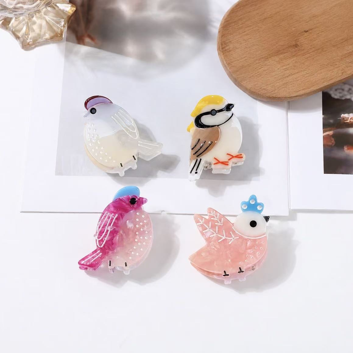 mini bird hair claw