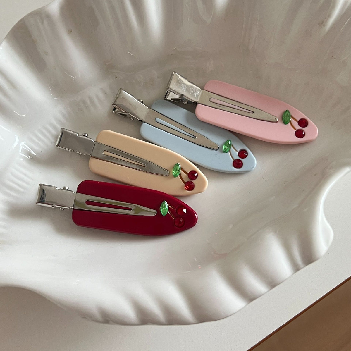 Cherry Seamless Hair Clip