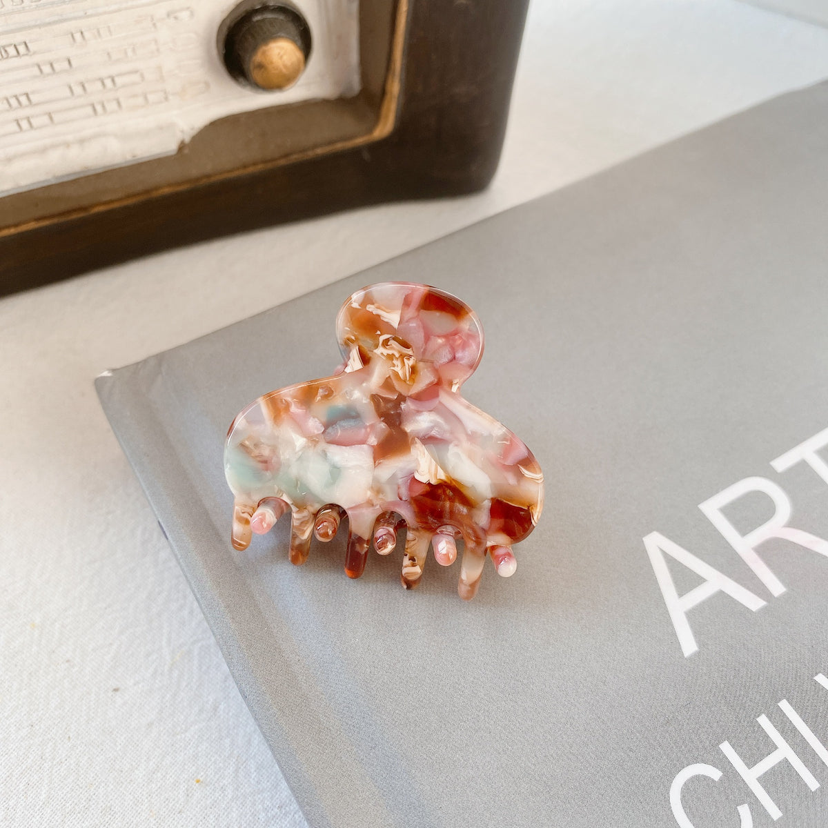 small simple hair clip