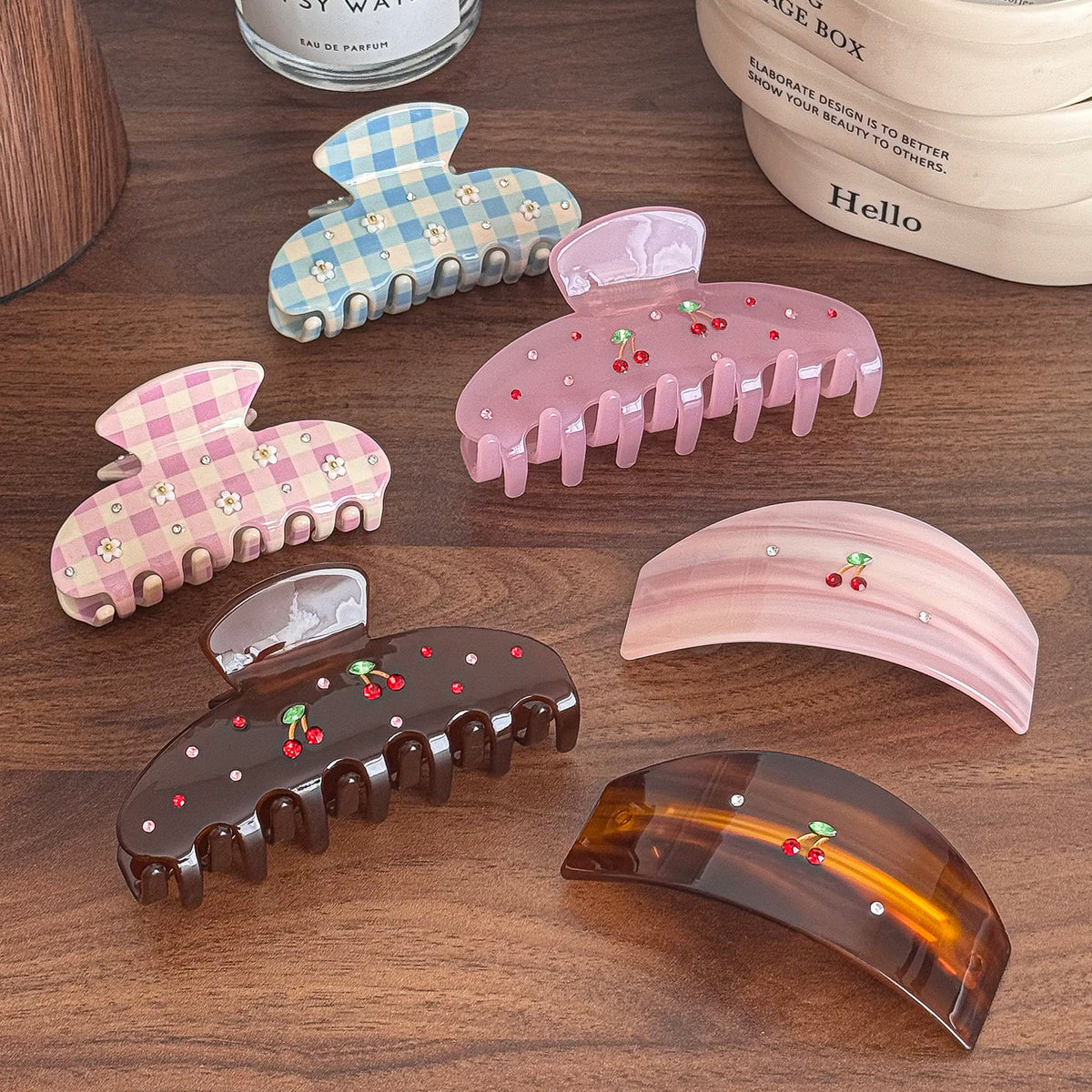 cherry premium feeling hair claw
