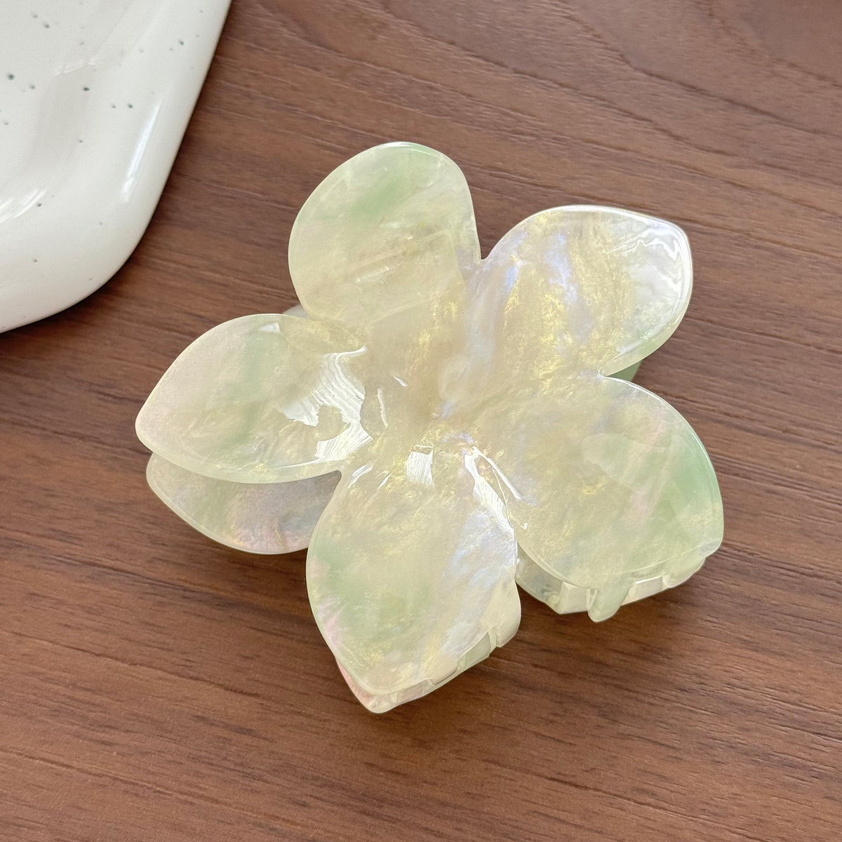Premium sense colorful egg flower hair claw