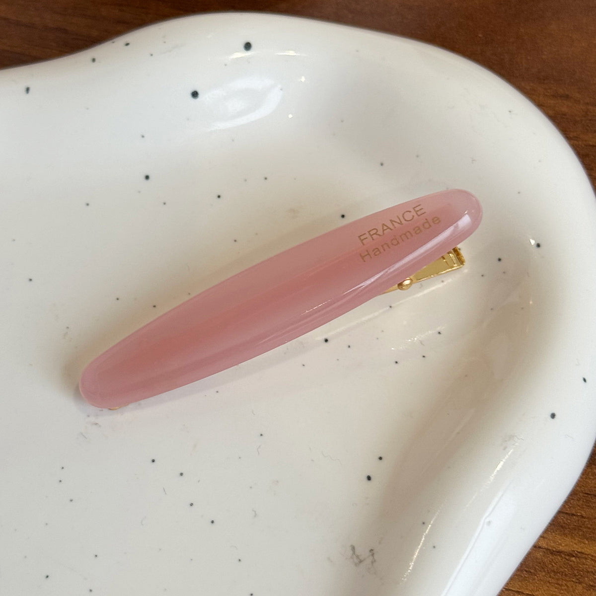 Elliptical straight clip hair claw