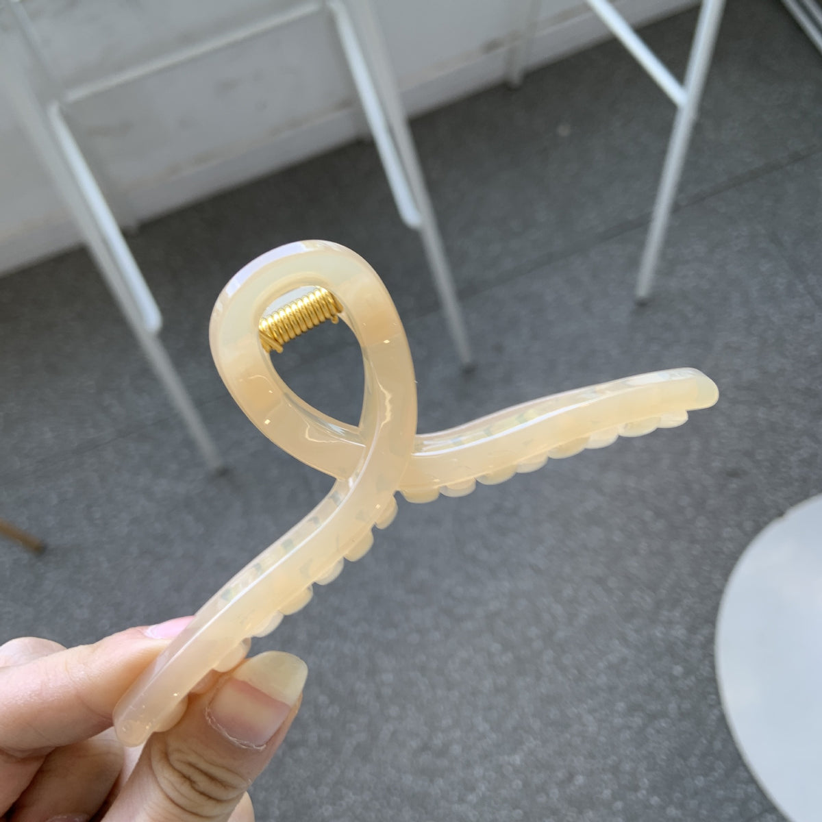 11cm clothes hanger hair claw