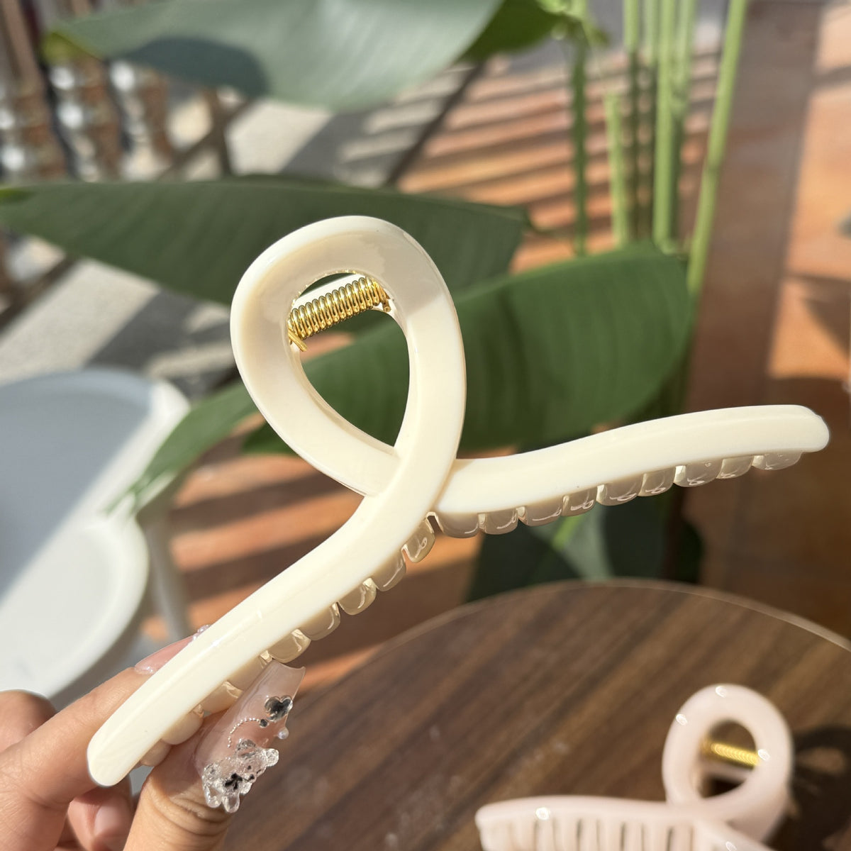 15cm clothes hanger hair claw