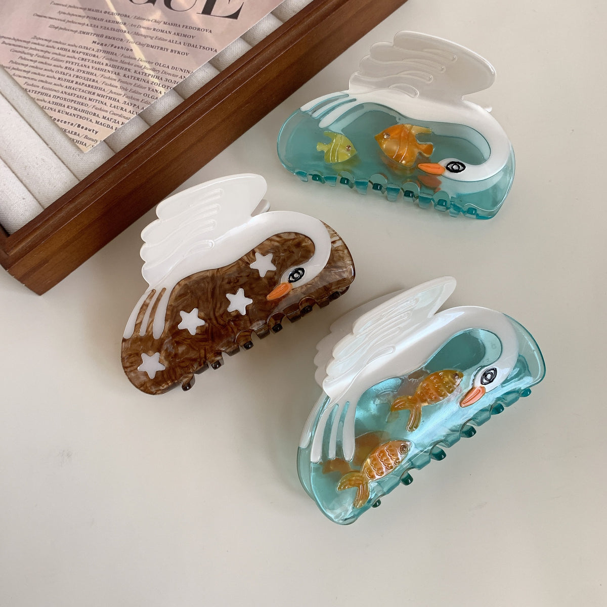 swan star goldfish hair claw