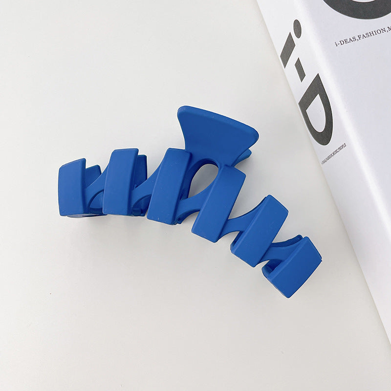 autumn and winter new hair claw resin material solid color clip back head plate hairpin dating