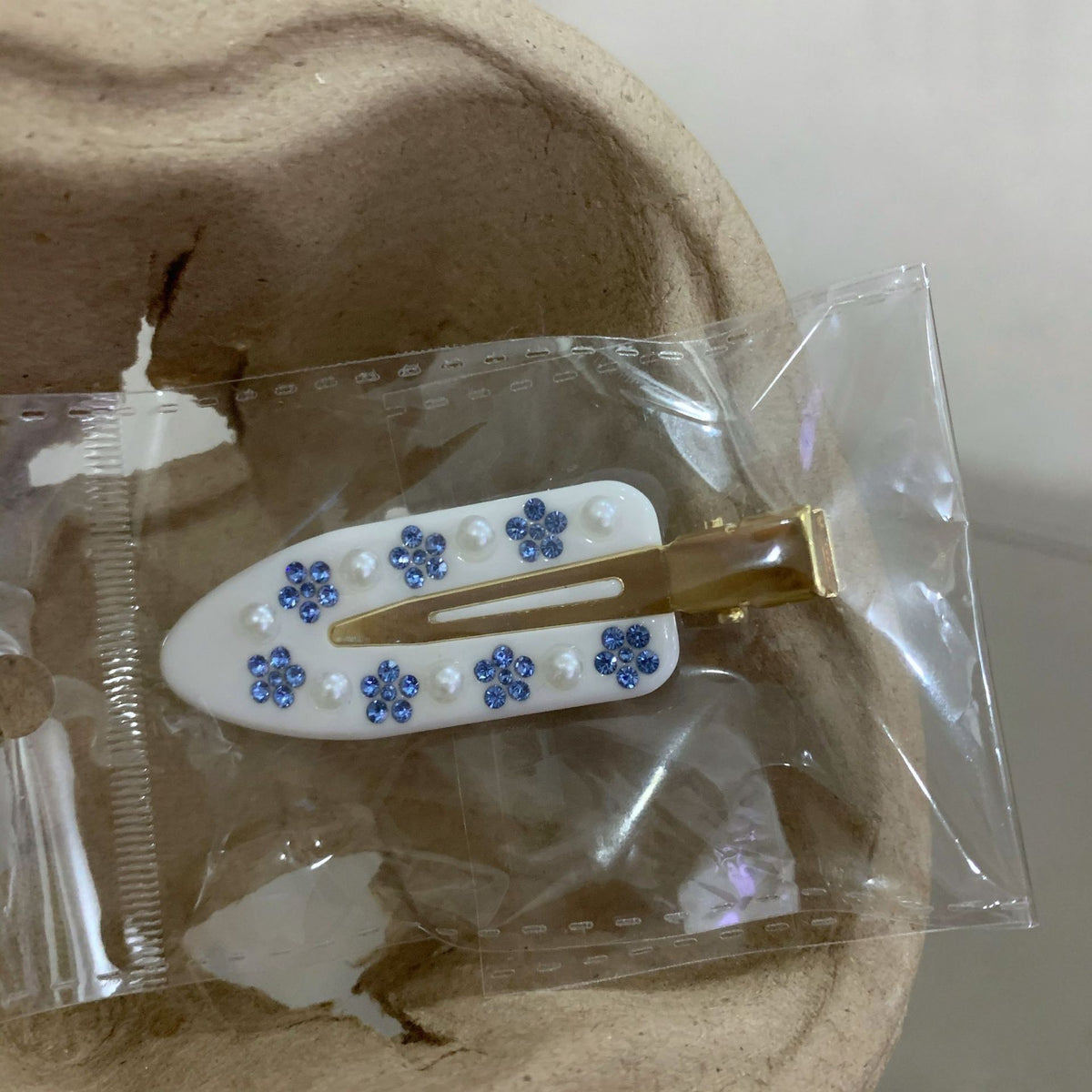 Diamond flower niche seamless clip