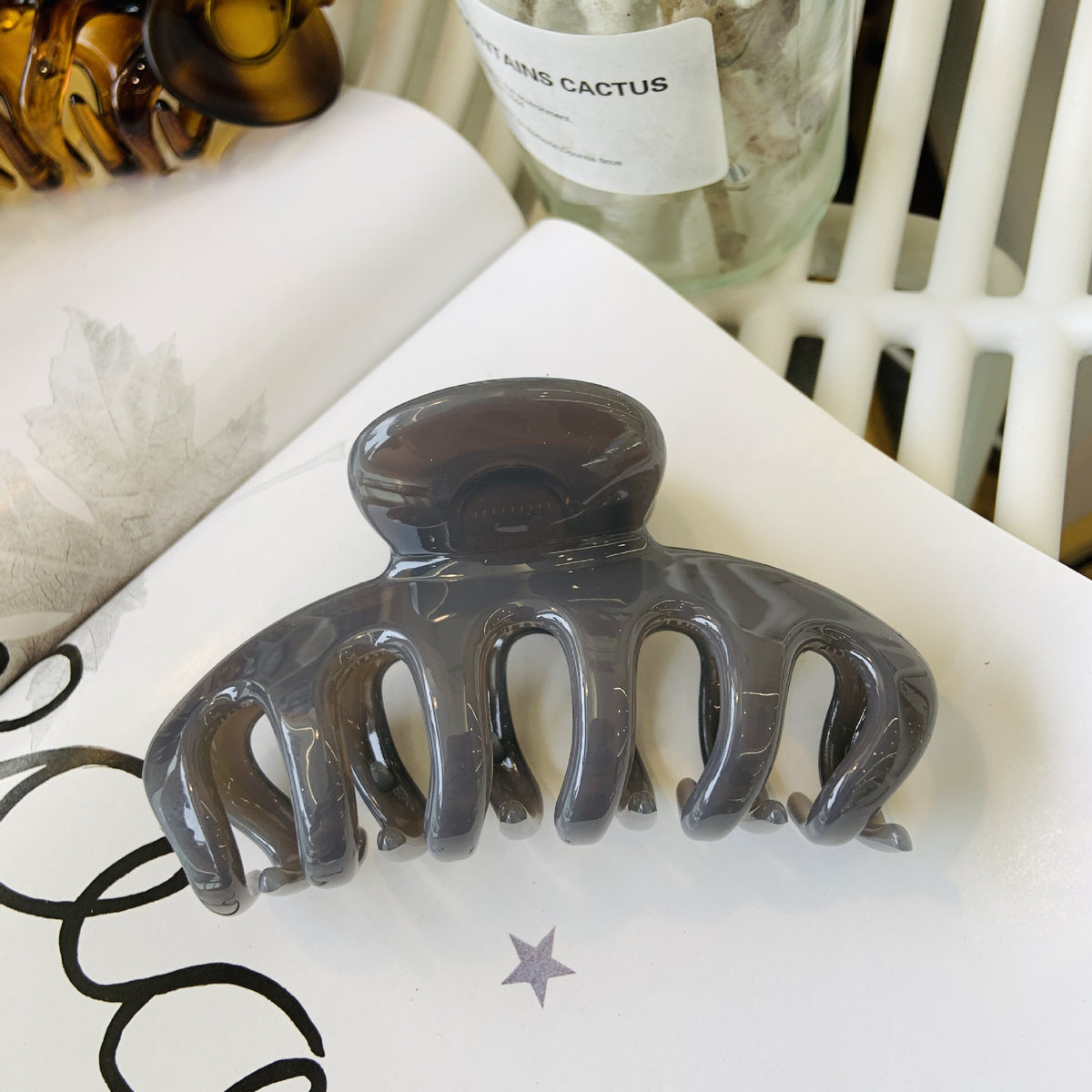 large flower hair claw