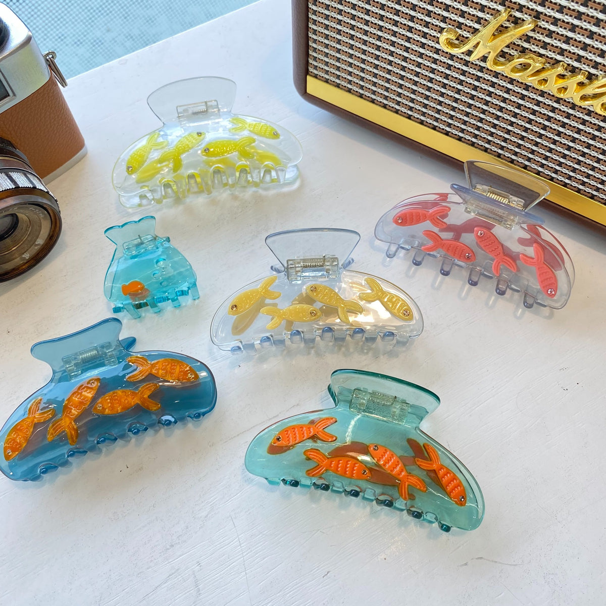 clear fish fishbowl hair claw