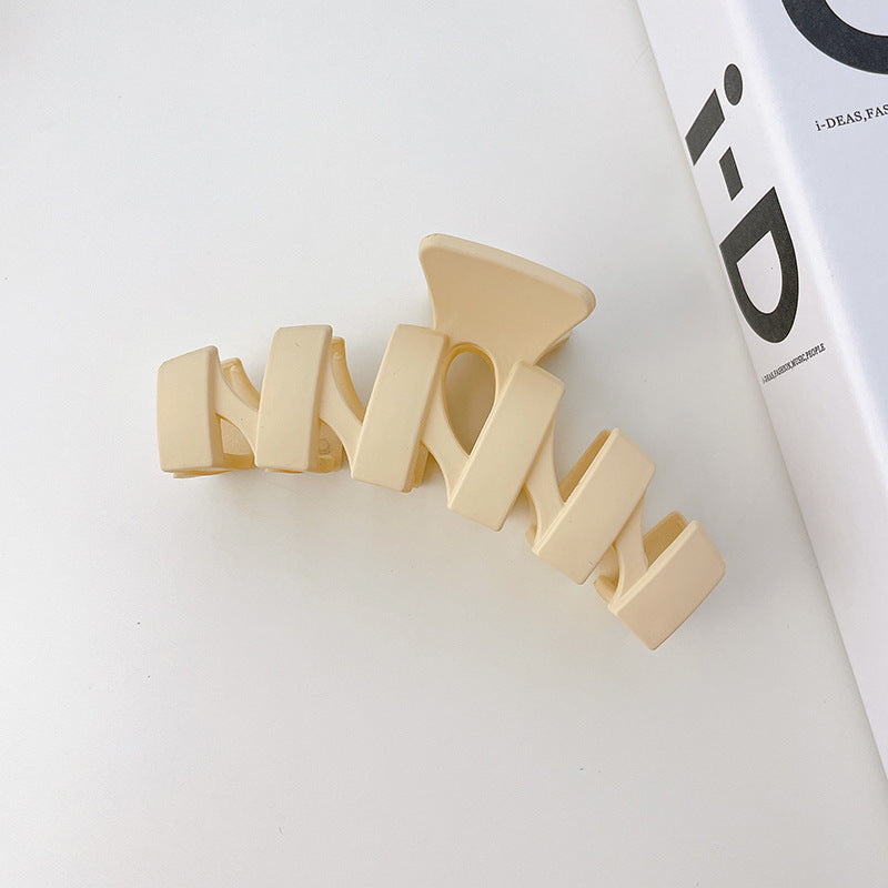 autumn and winter new hair claw resin material solid color clip back head plate hairpin dating