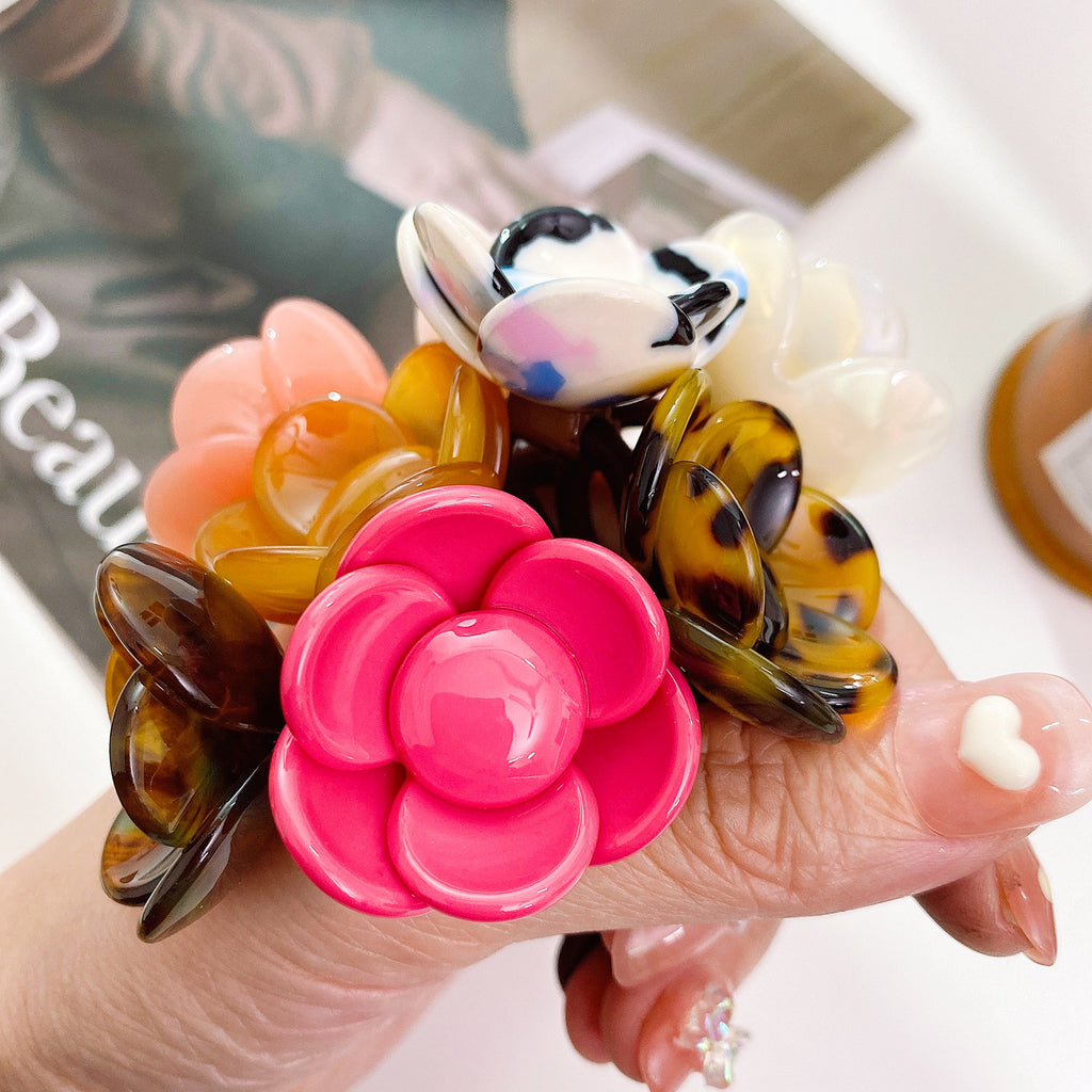 Three-dimensional Camellia hair clip