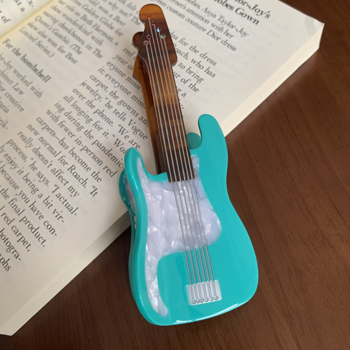 art girls musical instrument Hair Claw