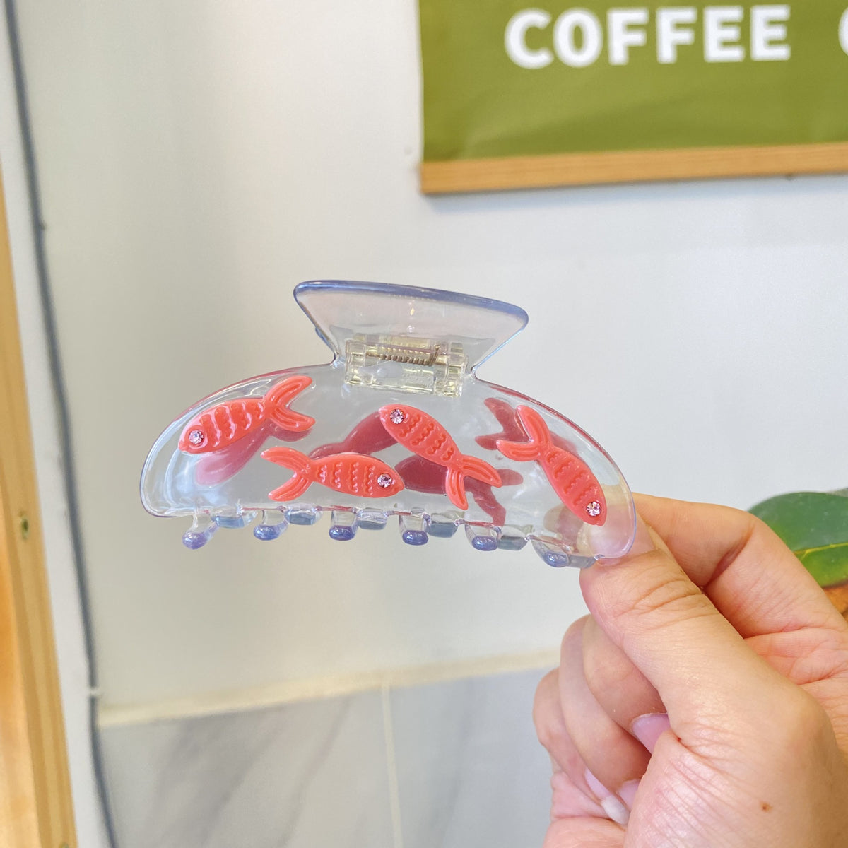 clear fish fishbowl hair claw