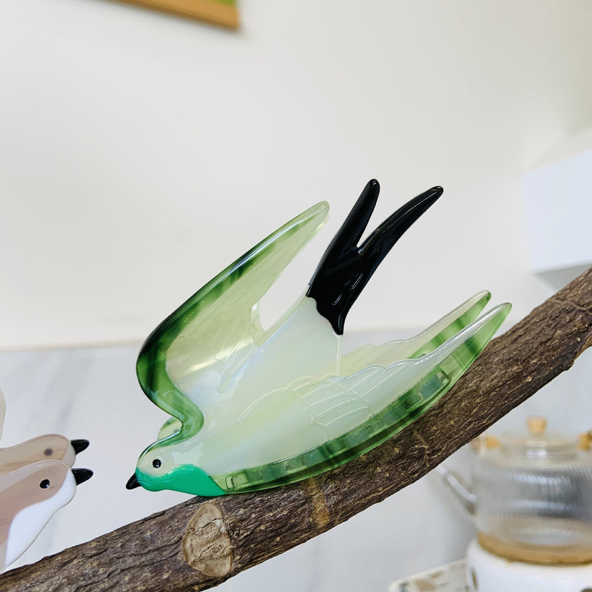 Flying Swallow hair claw