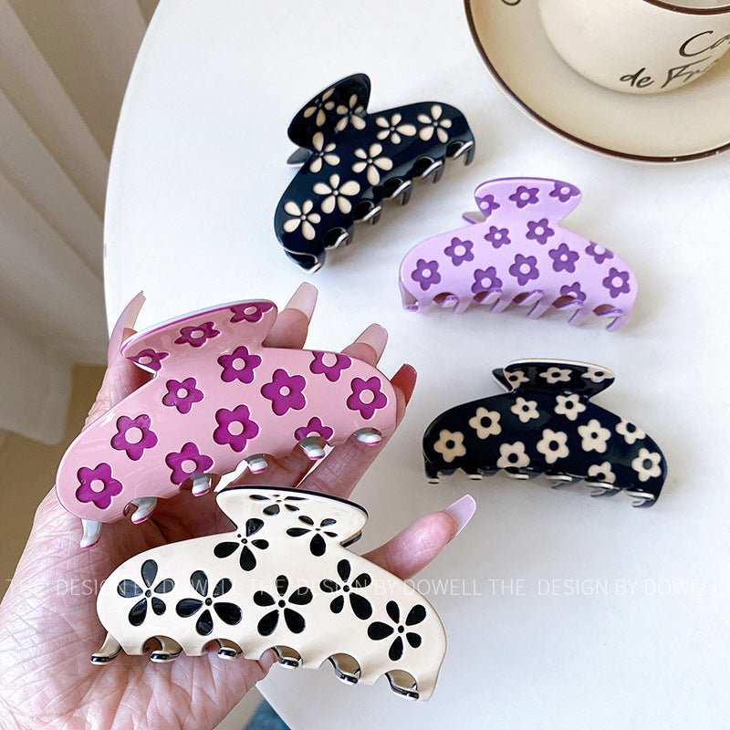 Exquisite Flower Carving Hair Claw