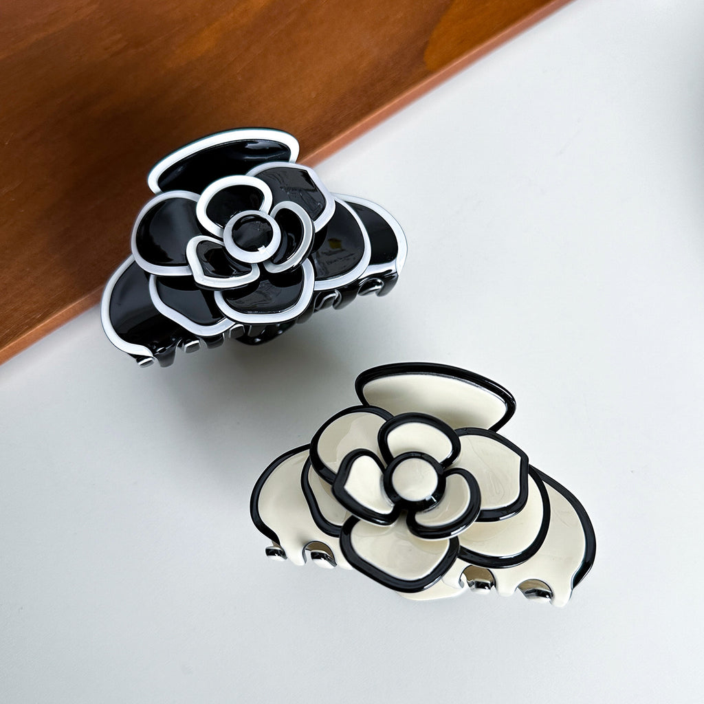 gentle camellia medium hair claw