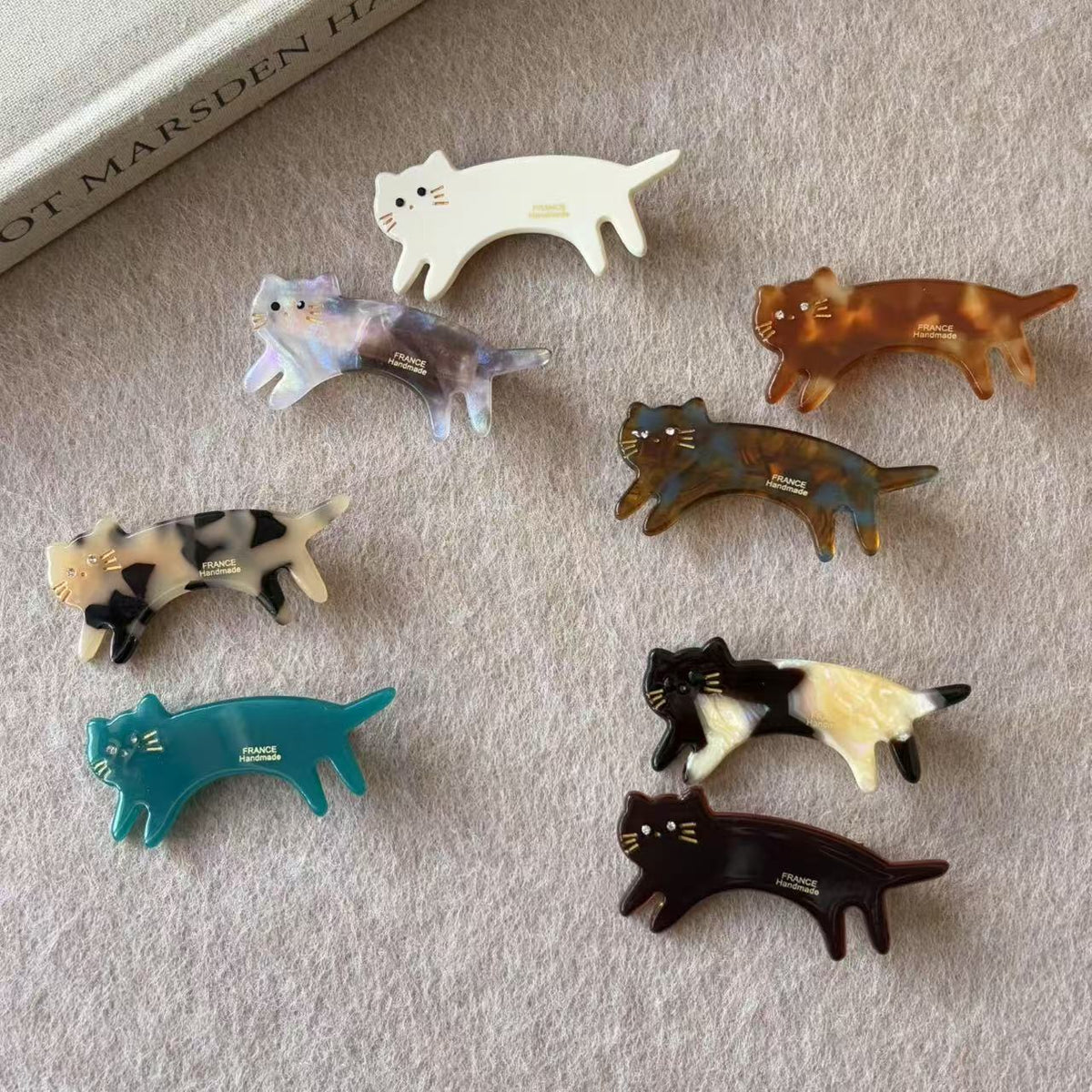 Jump Cat Hair Clip