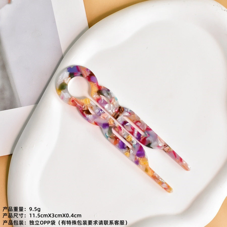U-shaped acetic acid hairpin