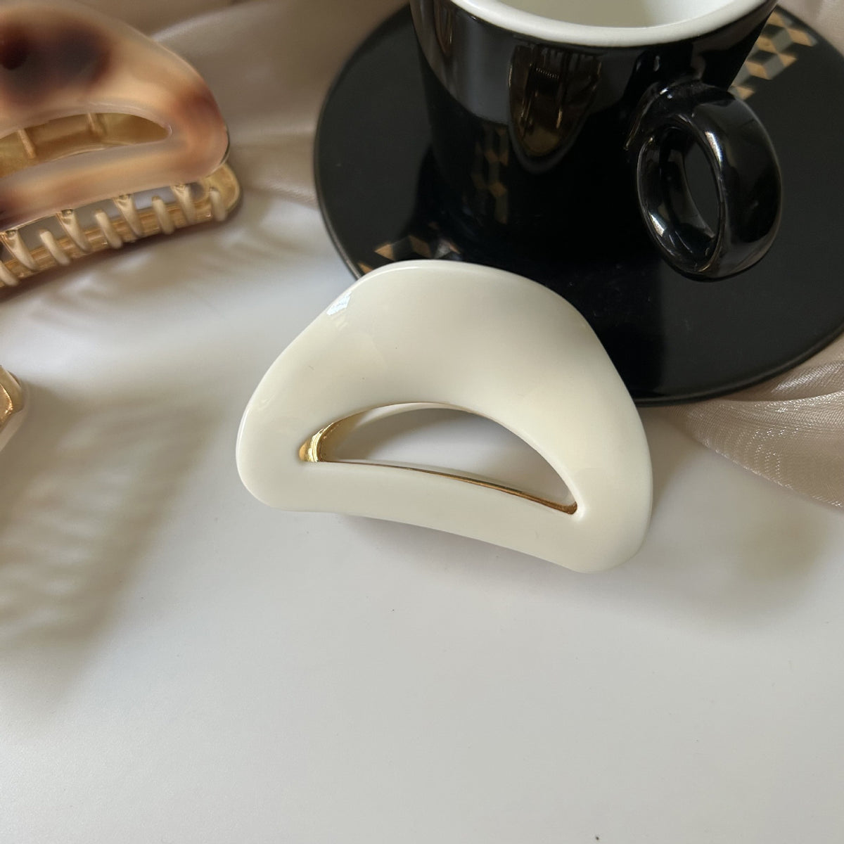 French acetic acid hairpin retro hollow tortoiseshell hair claw