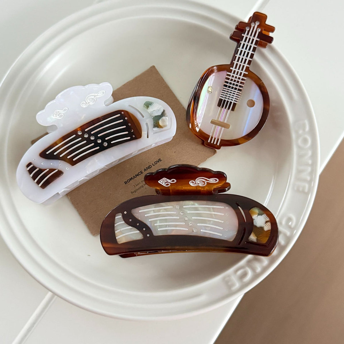 musical instrument theme hair claw