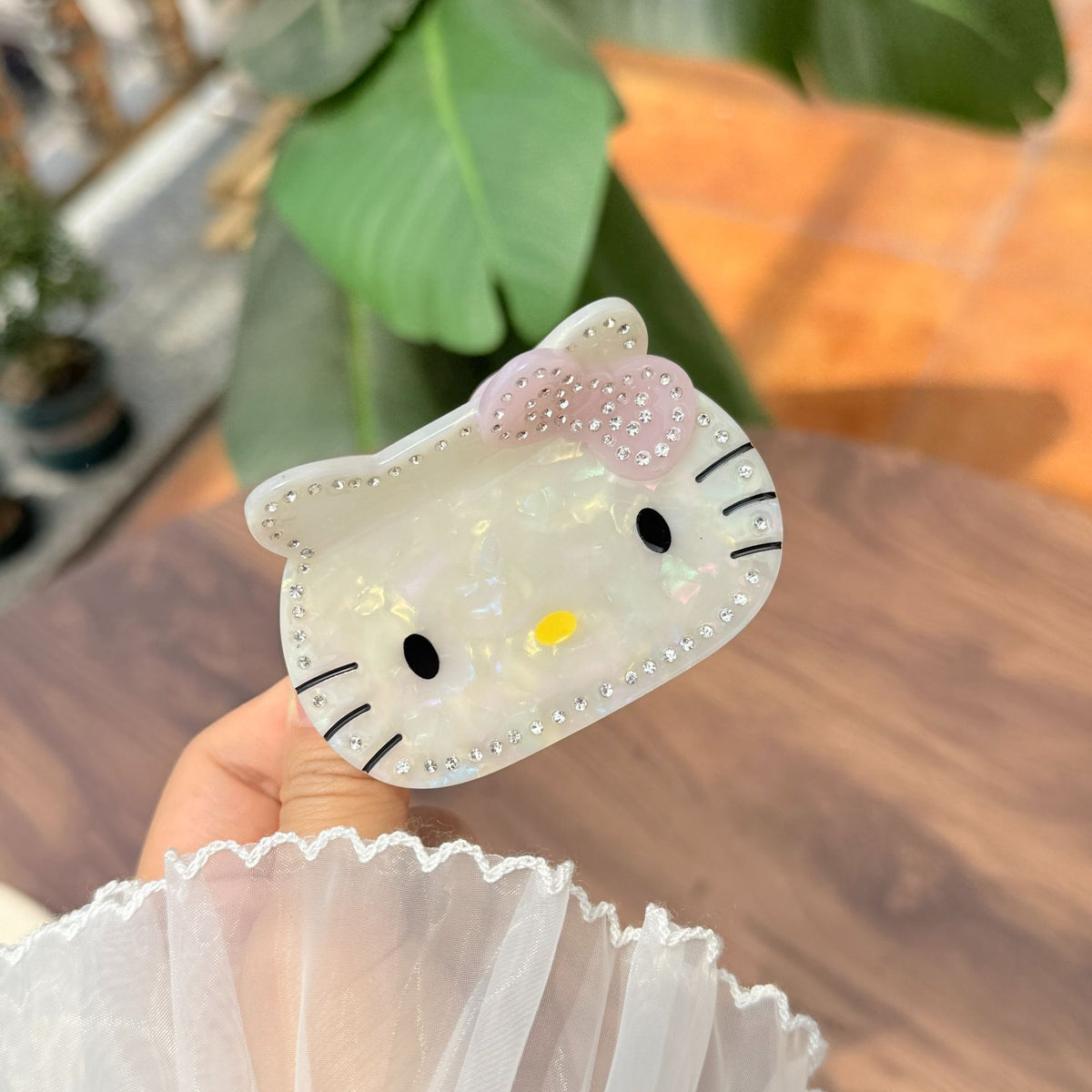 hello kitty hair claw