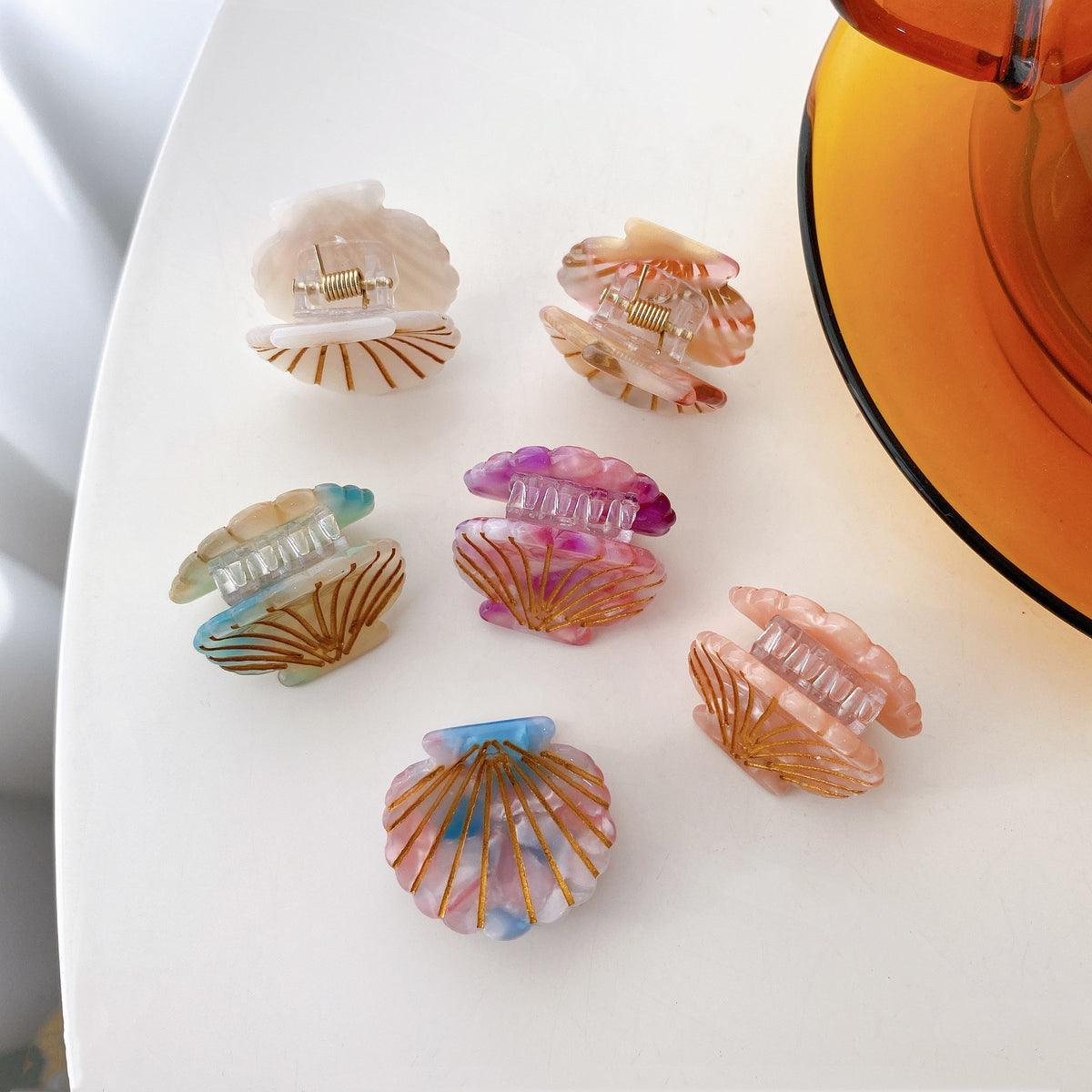 mini shell hair claw