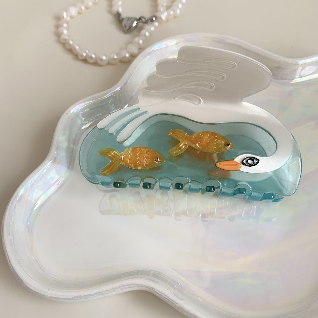 swan star goldfish hair claw